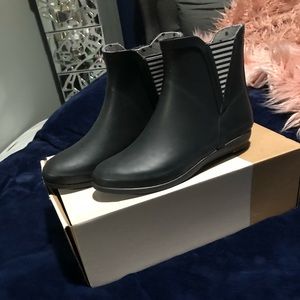 Maurices Chelsea rain boots